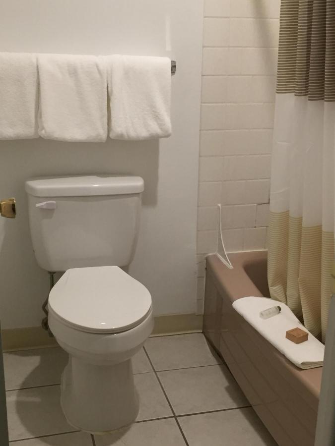 פולמן Cougar Land Motel מראה חיצוני תמונה