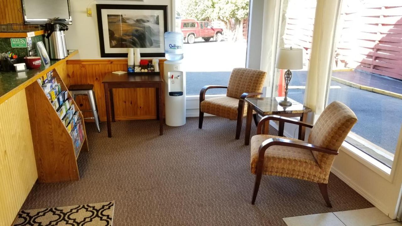 פולמן Cougar Land Motel מראה חיצוני תמונה